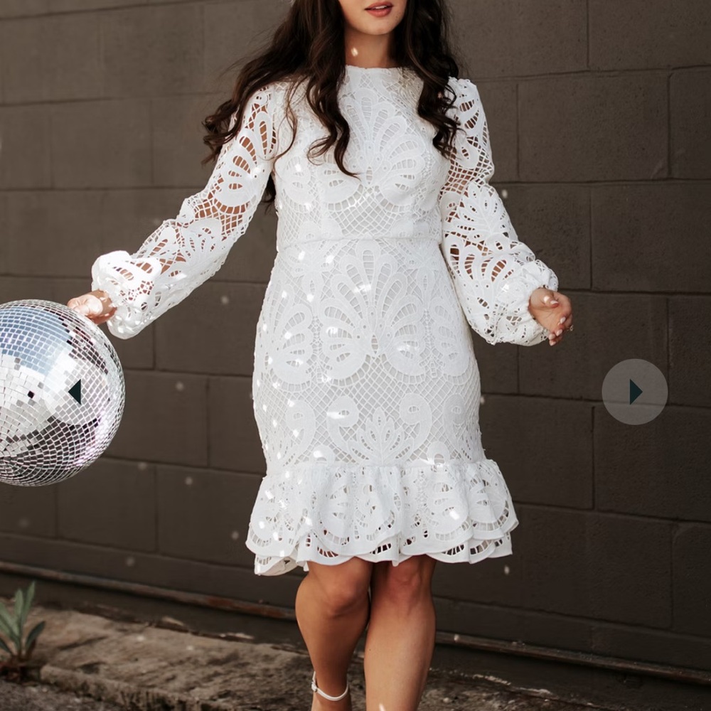 DB Studio Lace Flounce Hem Dress